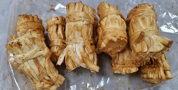 Сыр чечил сноп копченый со вкусом раков с укропом "Световеж" 